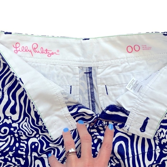 Lilly Pulitzer Night Swimming Walsh Shorts - Picture 5 of 6